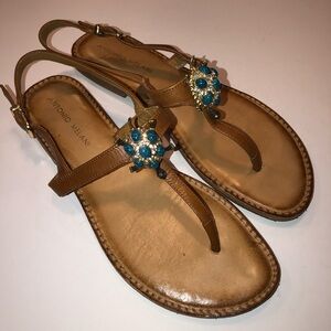 Antonio Melani Crystal Turtle Tan Strappy Flat Sandals Shoes sz 9